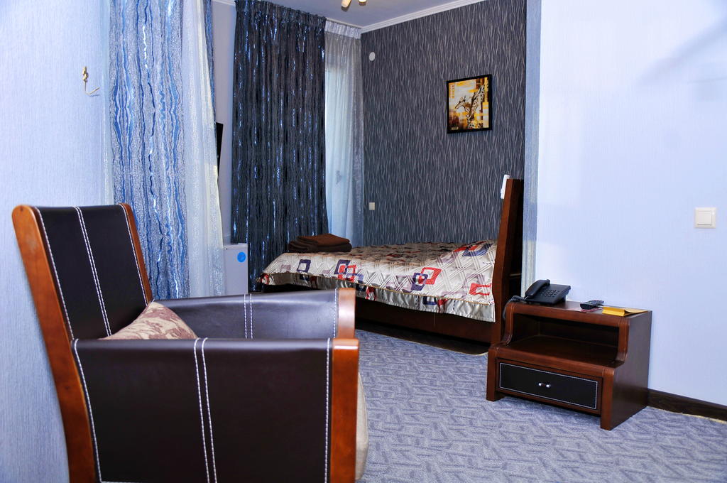 Totem Hotel Shymkent Quarto foto